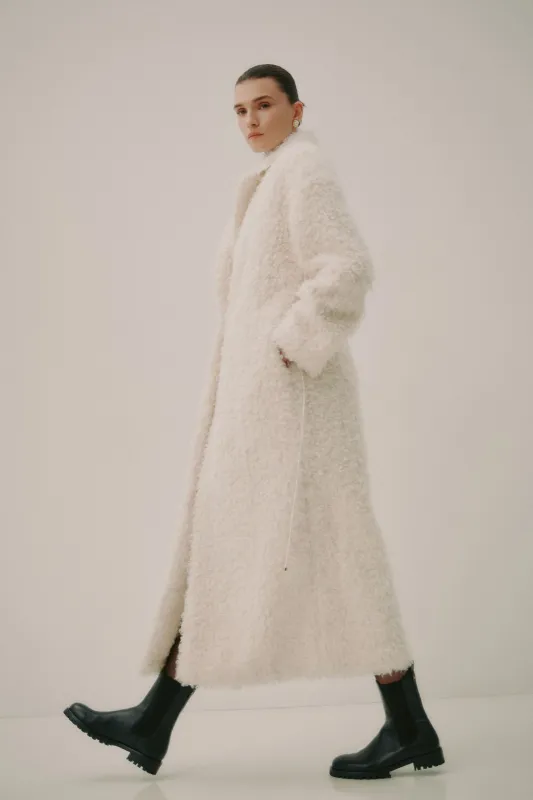 Alpine Coat made by Aje