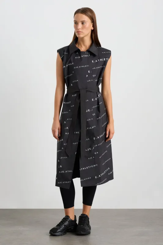 Reversible Slvless Trench 703 made by Aje