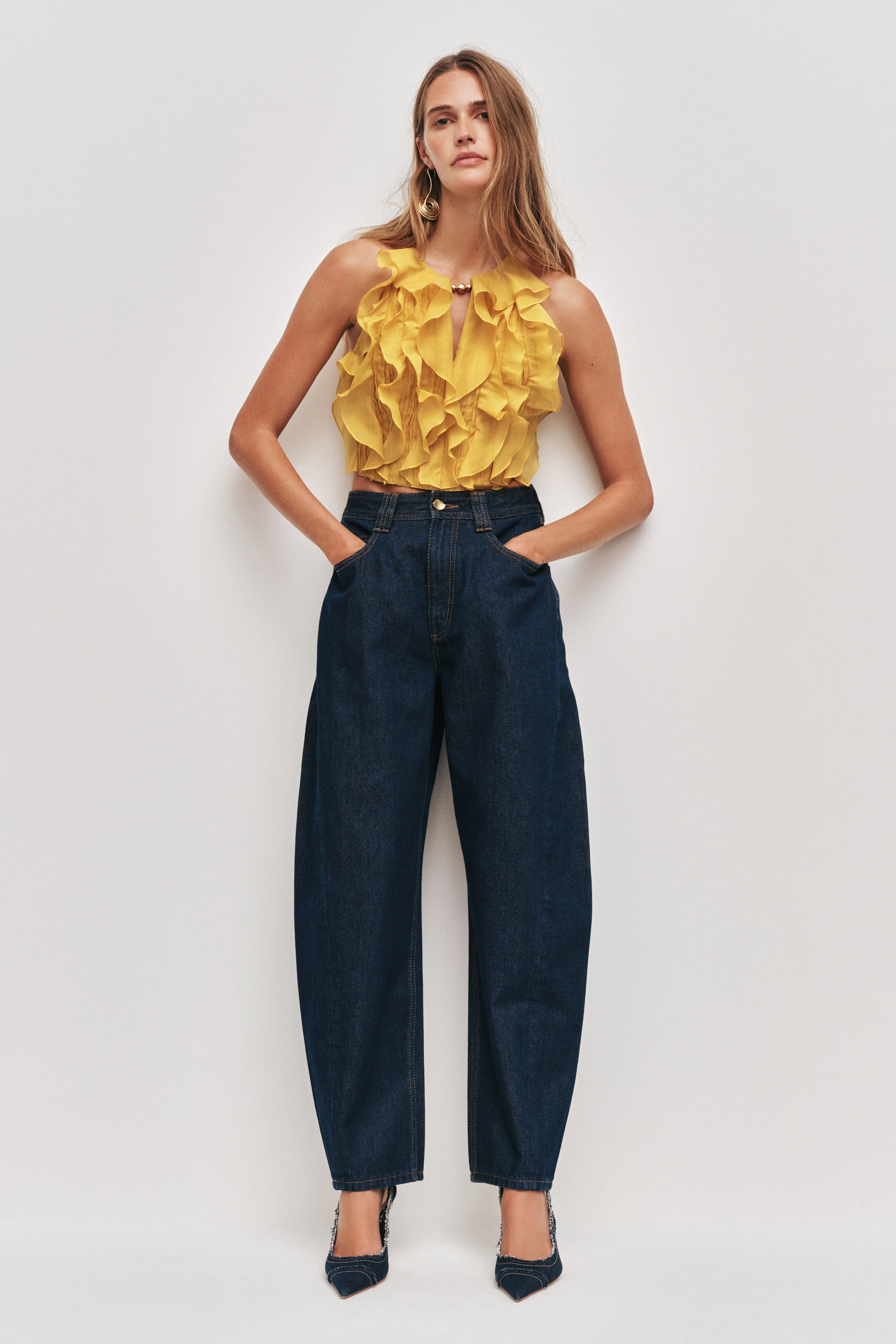 Stevie Barrel Ankle Jean sold by Aje