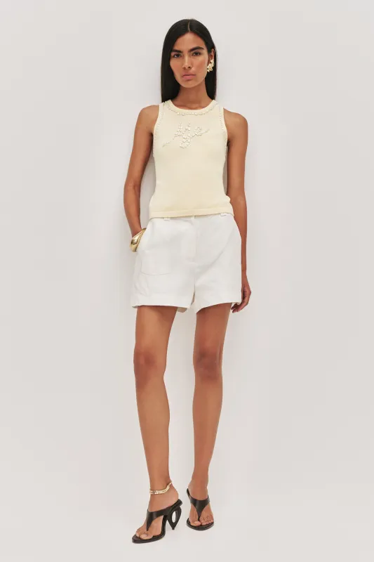 Freddie Short sold by Aje