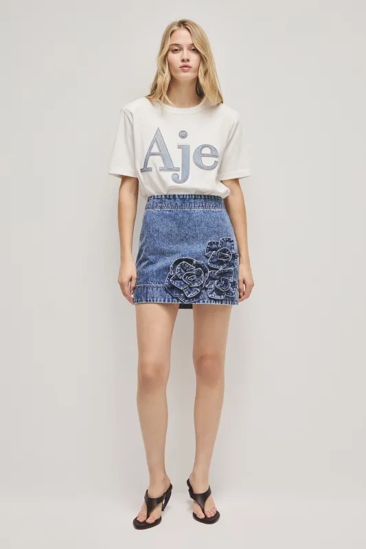 Sunniva Logo Tee made by Aje