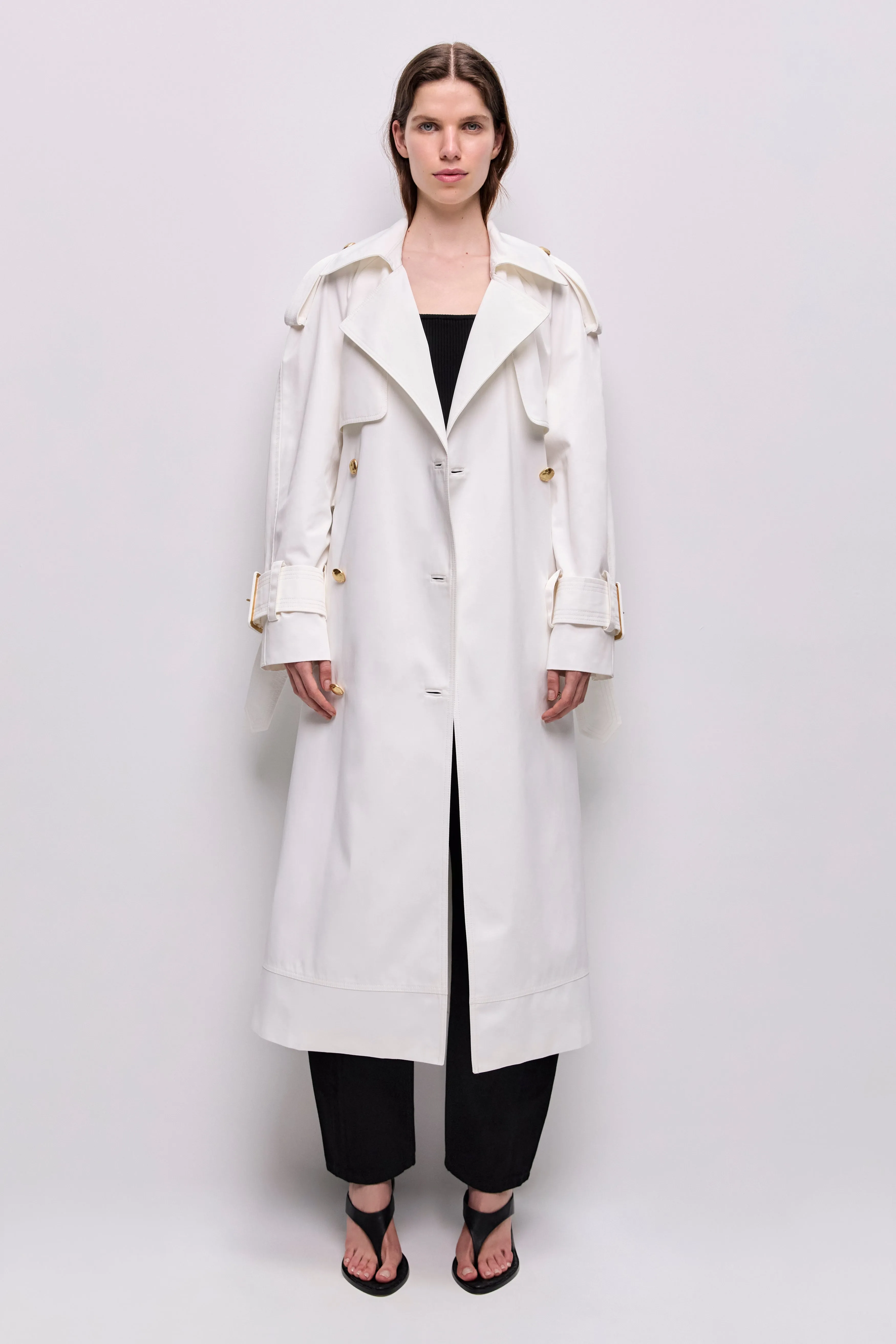 Anders Trench sold by Aje