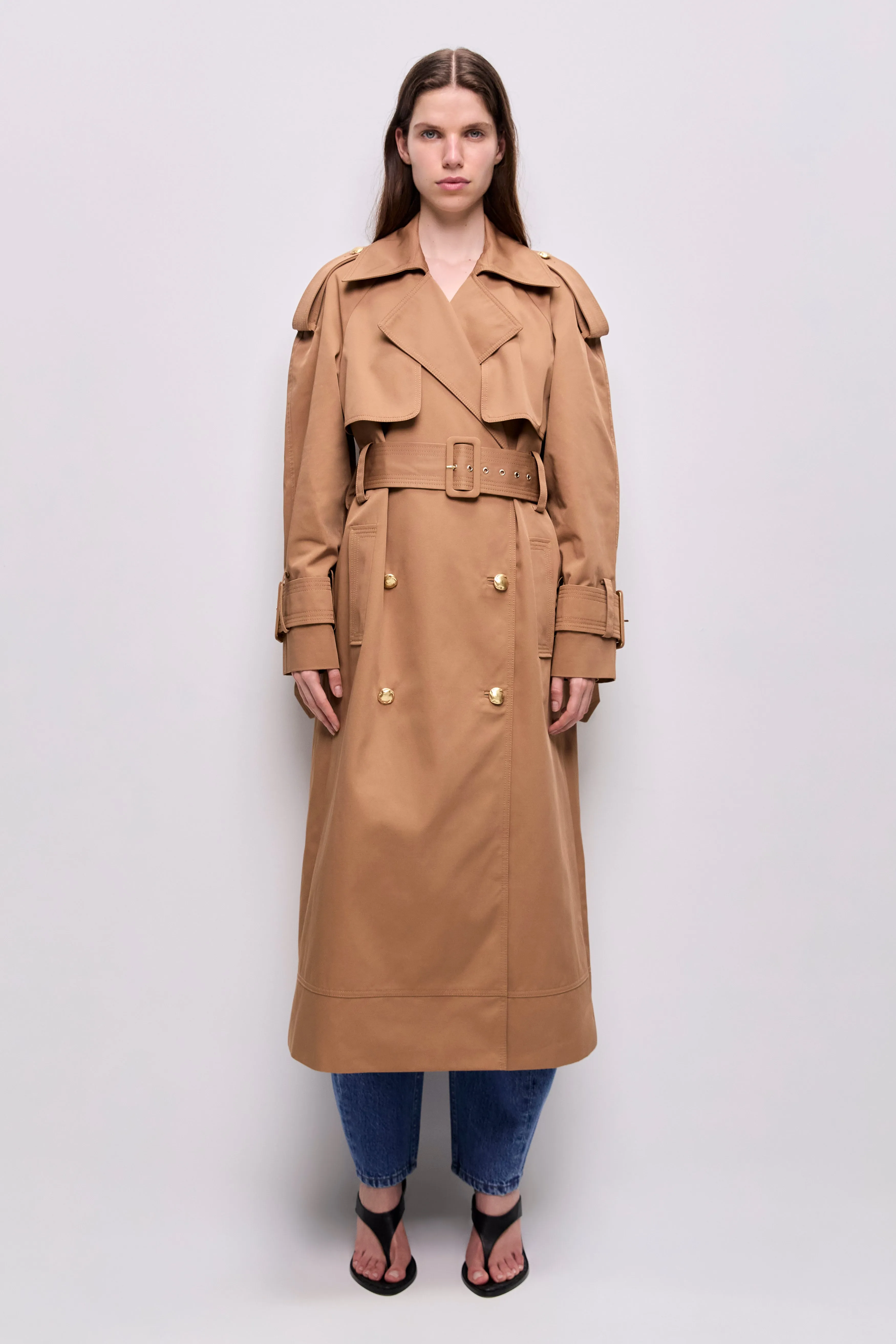 Anders Trench sold by Aje