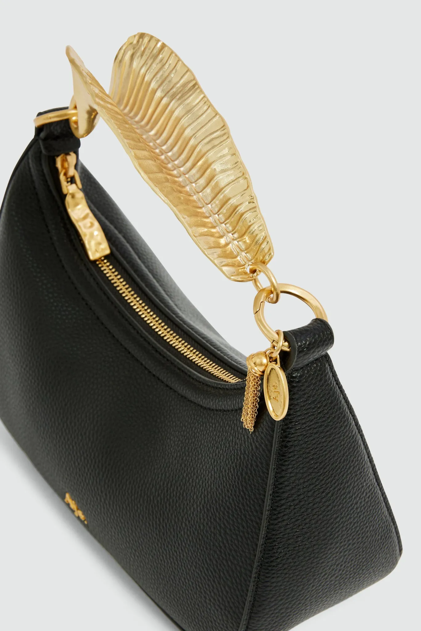 Leaf Texture Top Handle Bag sold by Aje product image thumbnail 2