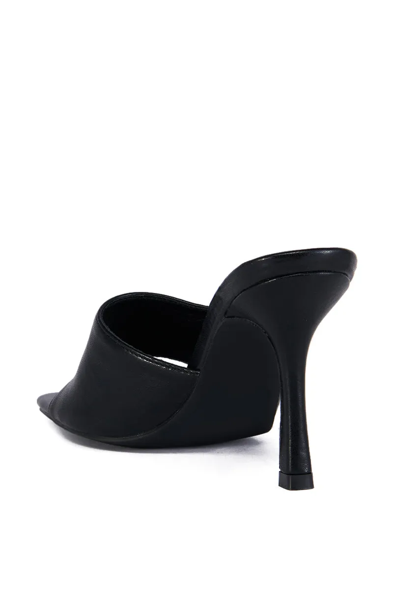 AZALEA WANG CAMILO BLACK SLIP ON SANDAL sold by AKIRA product image thumbnail 4