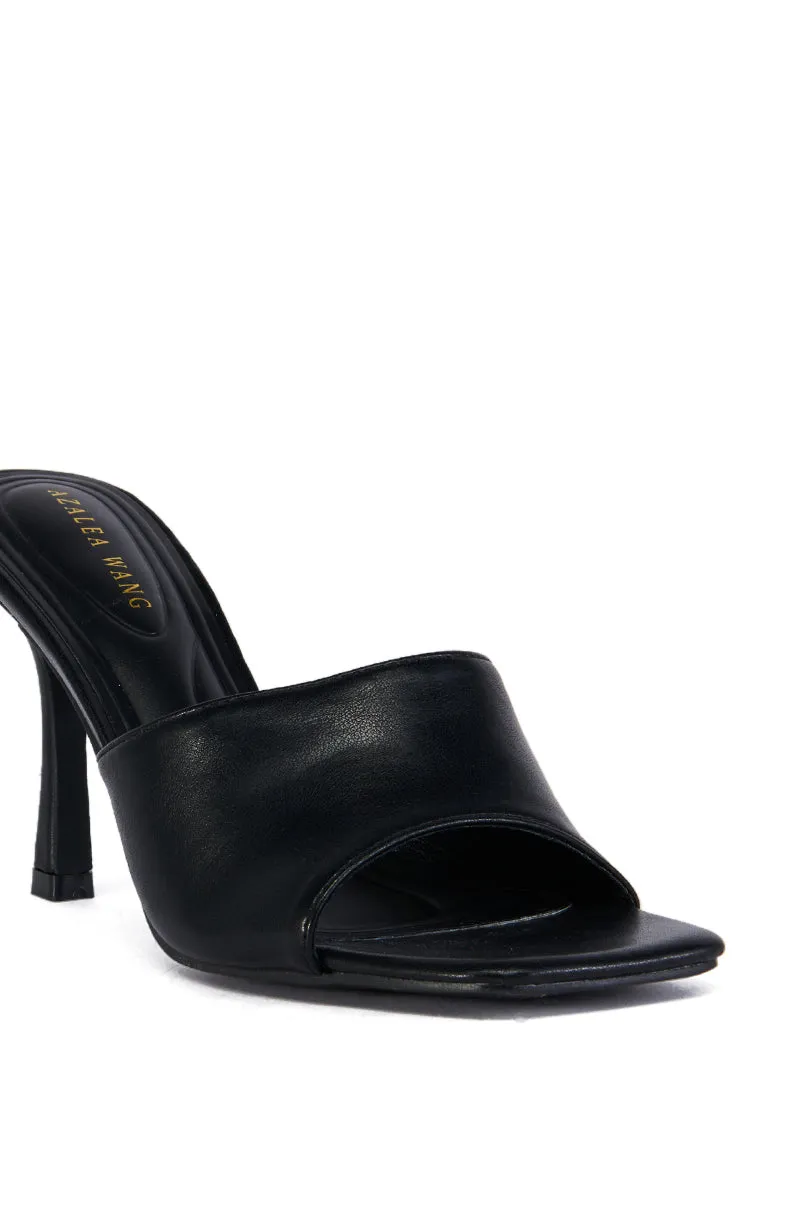 AZALEA WANG CAMILO BLACK SLIP ON SANDAL sold by AKIRA product image thumbnail 5