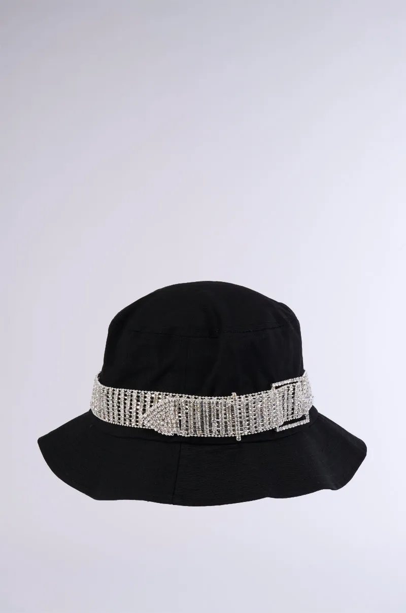 QUEEN BEE BUCKET HAT sold by AKIRA product image thumbnail 2