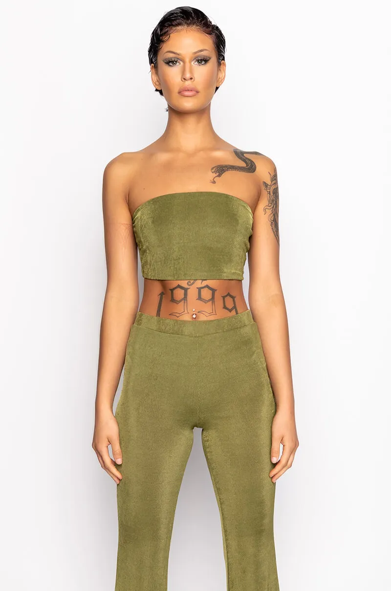 EASY TO WEAR BANDEAU TOP sold by AKIRA product image thumbnail 4