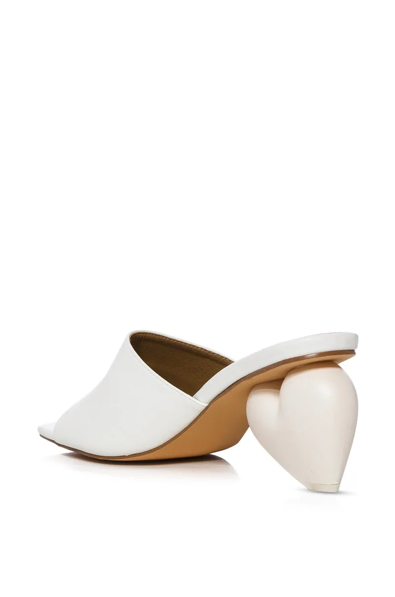 BUBBLE HEART WHITE NOVELTY HEEL SANDAL sold by AKIRA product image thumbnail 4