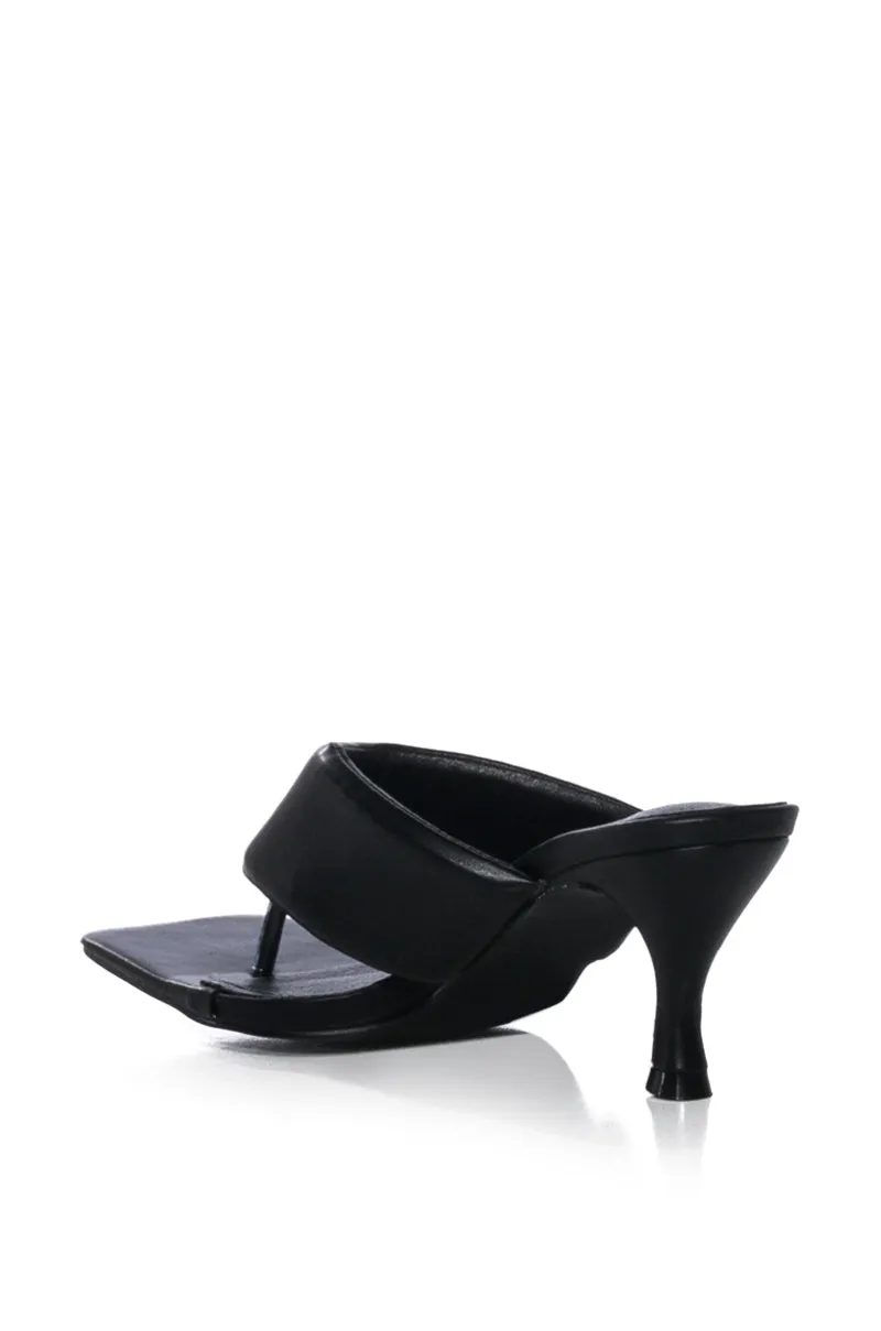 AZALEA WANG MORENA BASIC FLIP FLOP SANDAL IN BLACK sold by AKIRA product image thumbnail 4