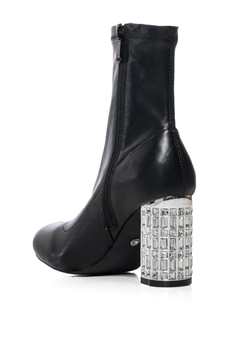 AZALEA WANG PIANO BLACK DIAMOND HEEL BOOTIE sold by AKIRA product image thumbnail 4