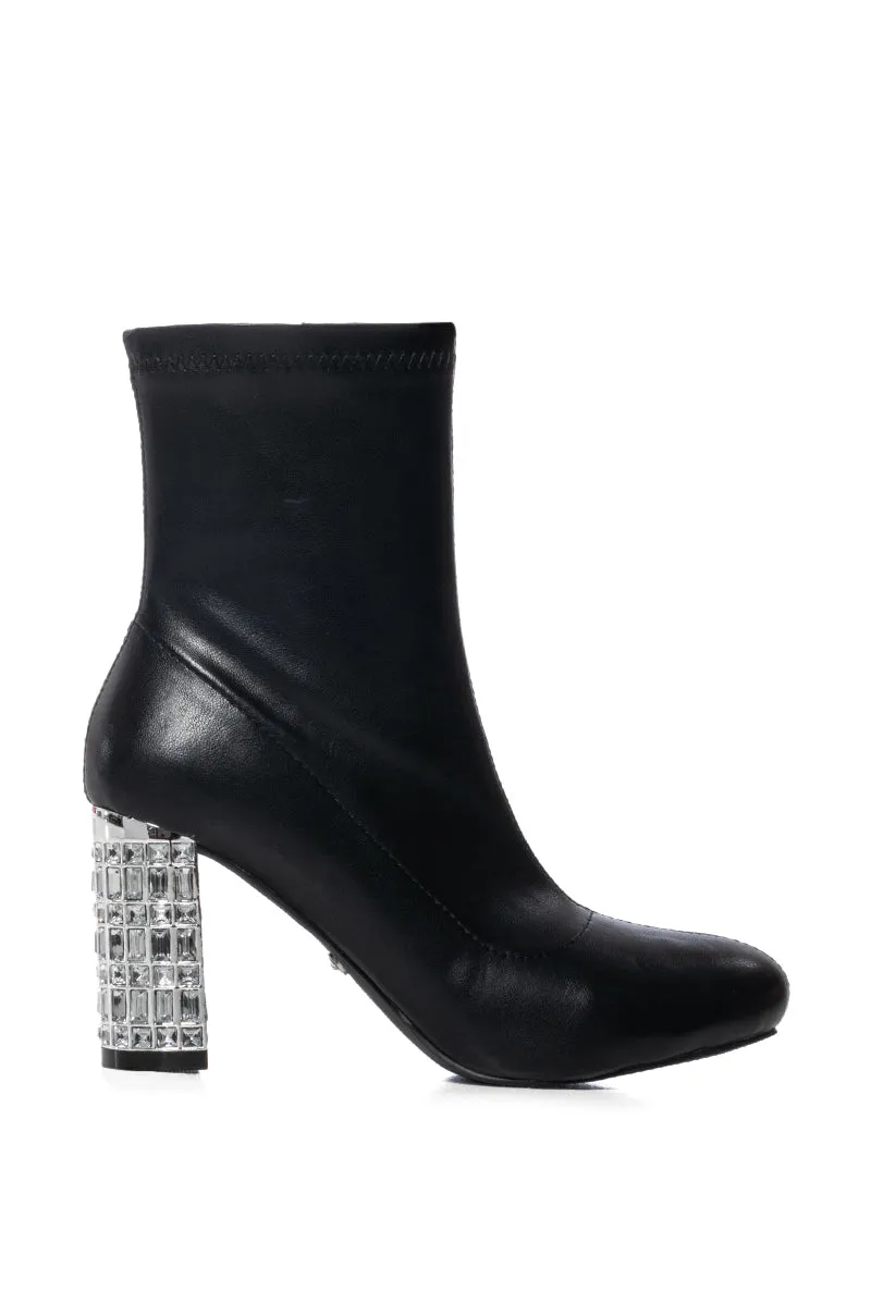 AZALEA WANG PIANO BLACK DIAMOND HEEL BOOTIE sold by AKIRA product image thumbnail 2