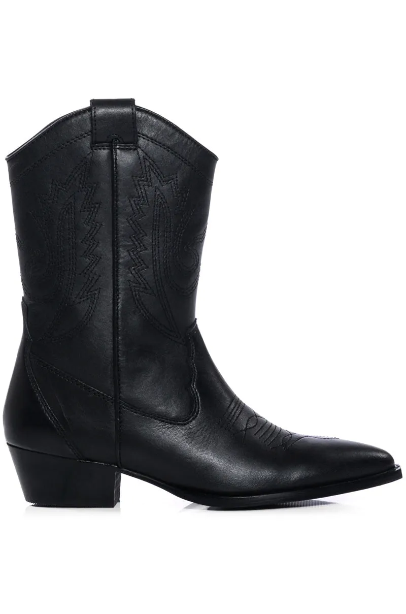 AZALEA WANG MOCO BLACK WESTERN BOOT sold by AKIRA product image thumbnail 2