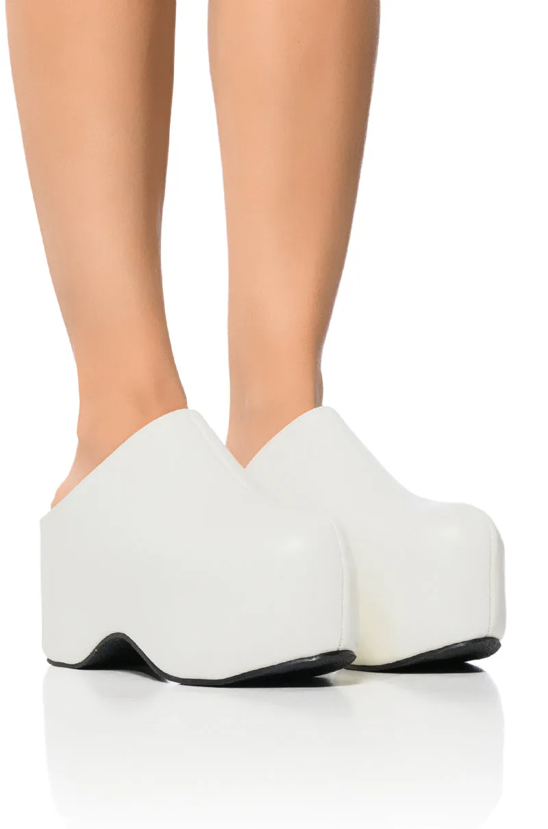 AZALEA WANG BALM WHITE PU CLOG sold by AKIRA