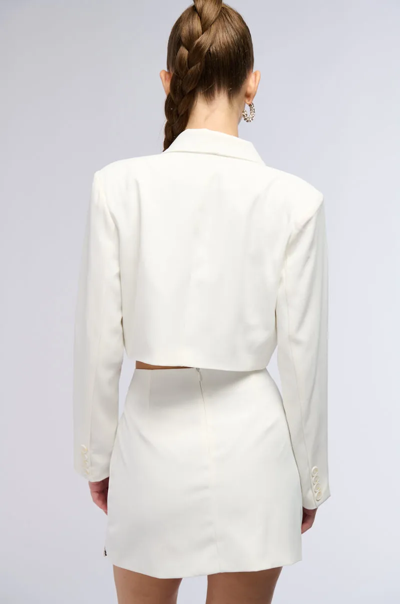 KATY EMBELLISHED CROPPED BLAZER IN WHITE sold by AKIRA product image thumbnail 4