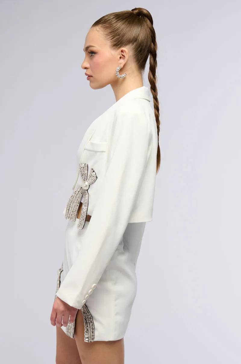 KATY EMBELLISHED CROPPED BLAZER IN WHITE sold by AKIRA product image thumbnail 3