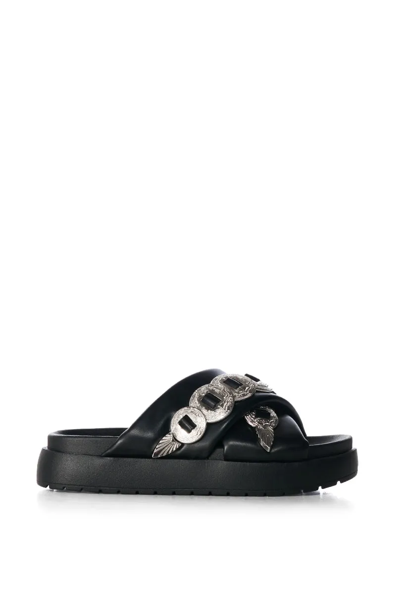 AZALEA WANG HUEY BLACK SANDAL sold by AKIRA product image thumbnail 3