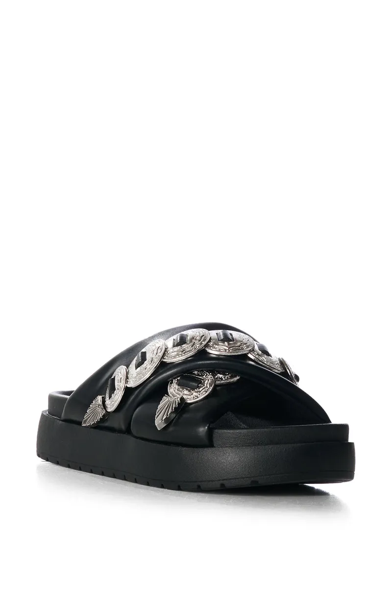 AZALEA WANG HUEY BLACK SANDAL sold by AKIRA product image thumbnail 4