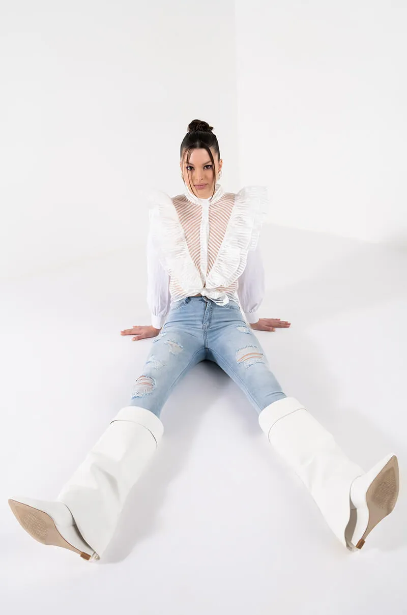 FLEX-FIT EXTREME STRETCH HIGH WAISTED DISTRESSED SKINNY JEANS sold by AKIRA product image thumbnail 4