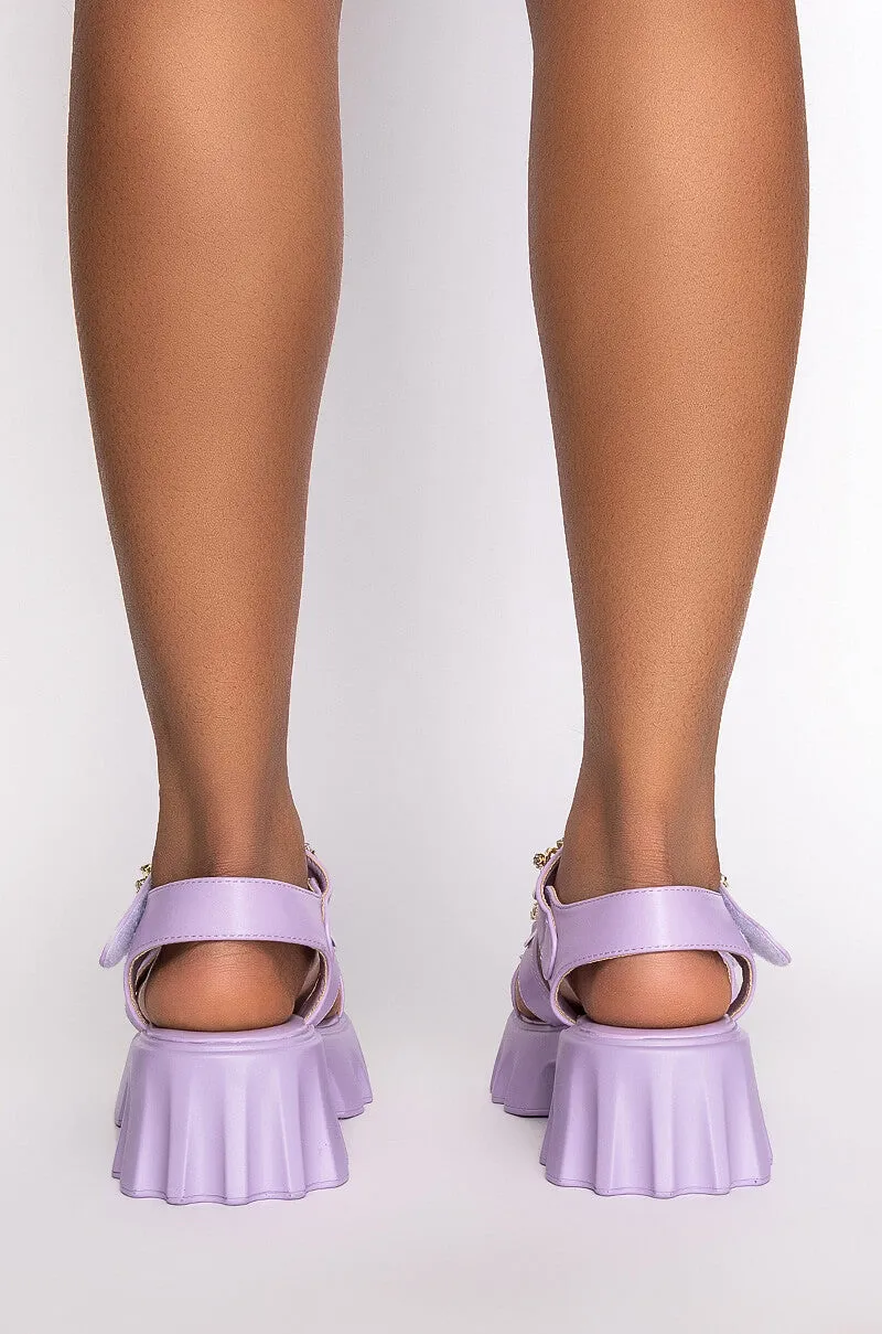 AZALEA WANG CANT HOLD BACK FLATFORM SANDAL IN PURPLE sold by AKIRA product image thumbnail 5