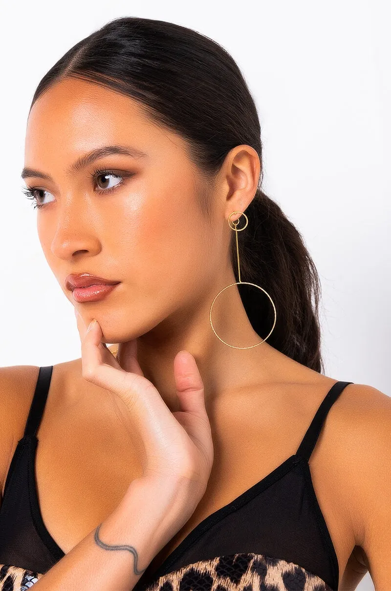 FULL CIRCLE MOMENT DANGLE EARRING sold by AKIRA product image thumbnail 2