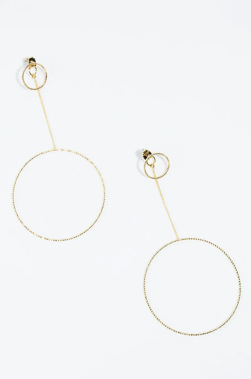 FULL CIRCLE MOMENT DANGLE EARRING sold by AKIRA product image thumbnail 4