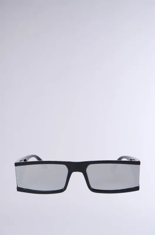 COOL GIRL SUNGLASSES made by AKIRA