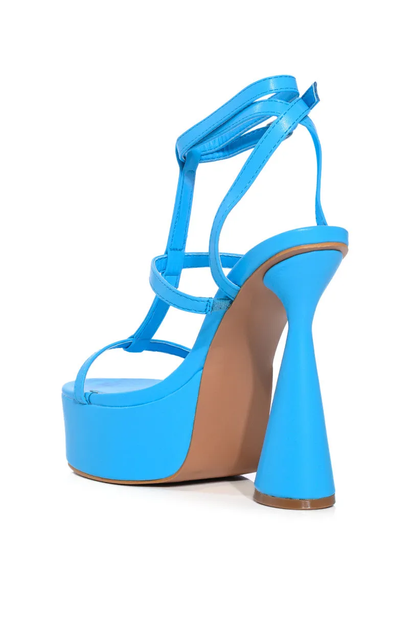 AZALEA WANG HONOLULU CHUNKY SANDAL IN TURQUOISE sold by AKIRA product image thumbnail 4