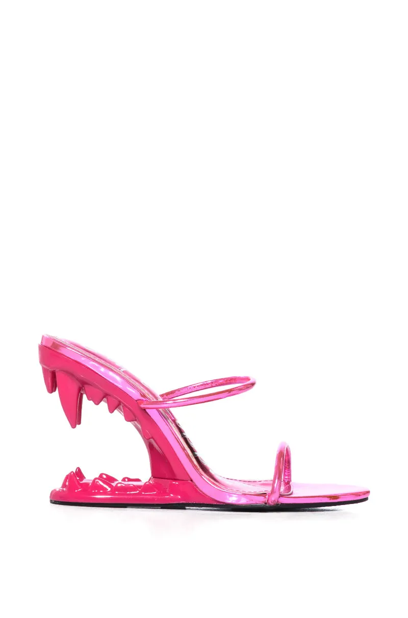 KADIN PINK TEETH SANDAL sold by AKIRA product image thumbnail 2