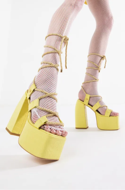 AZALEA WANG RESORT READY CHUNKY SANDAL IN LIME sold by AKIRA