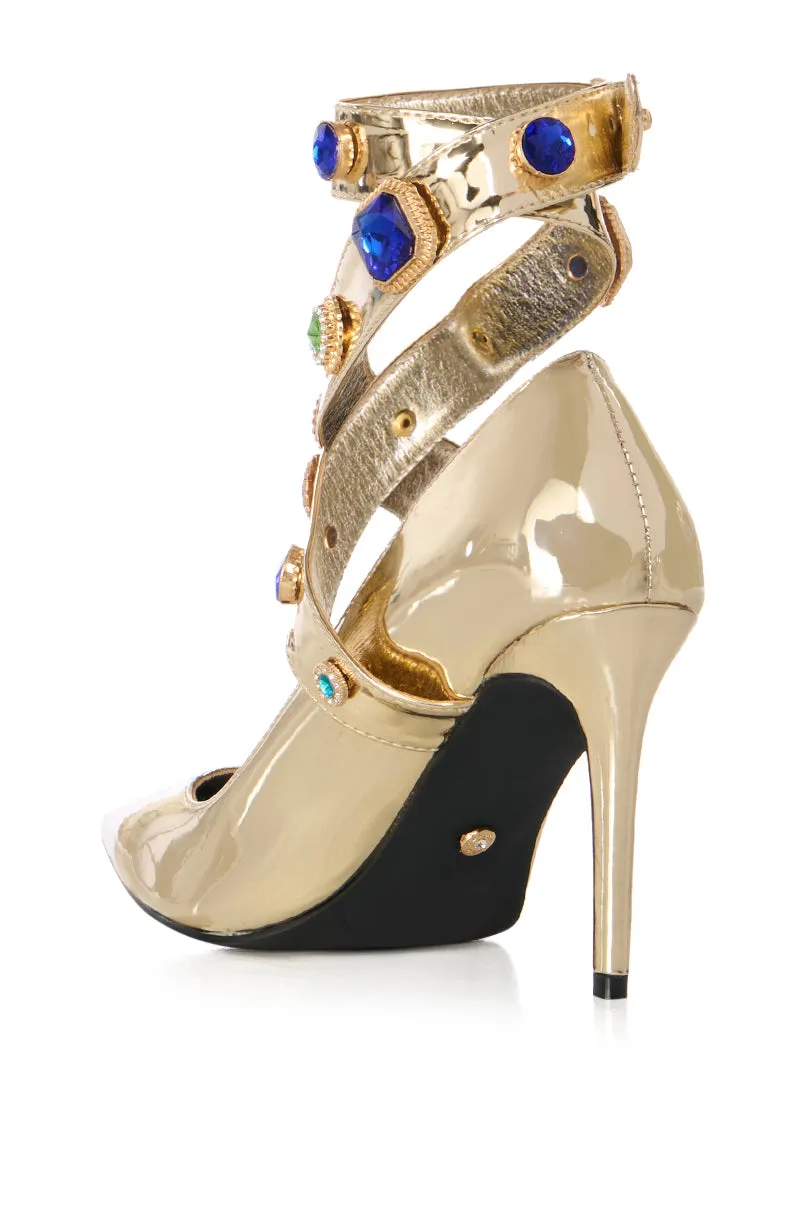AZALEA WANG SOYOKAZE GOLD EMBELLISHED PUMP sold by AKIRA product image thumbnail 4