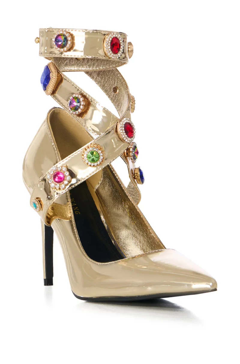 AZALEA WANG SOYOKAZE GOLD EMBELLISHED PUMP sold by AKIRA product image thumbnail 3