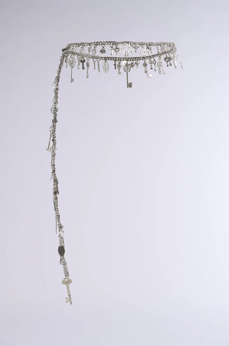 THE KEY TO MY HEART CHAIN BELT sold by AKIRA product image thumbnail 4