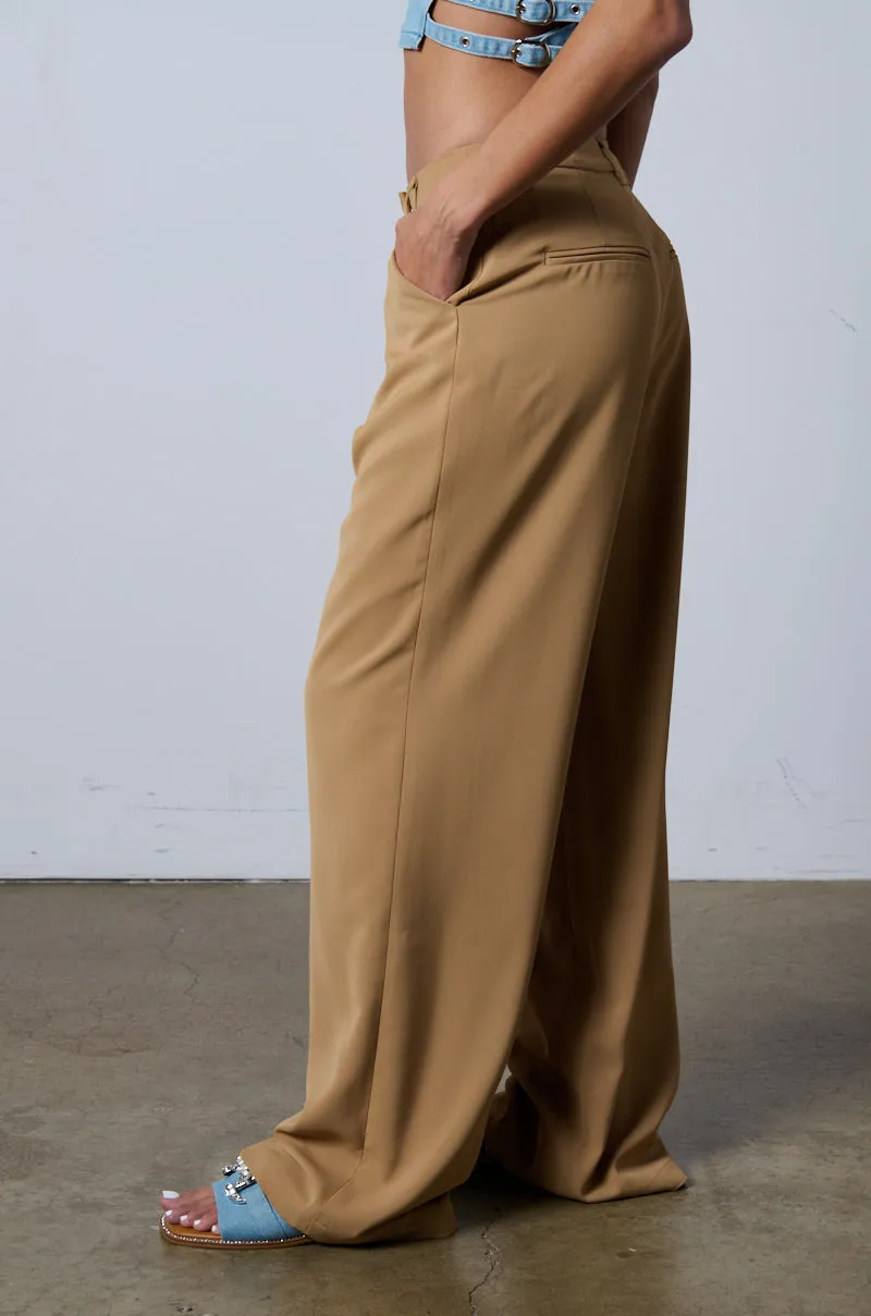 ABOUT MY CASH STRAIGHT LEG WOVEN TROUSER IN BEIGE sold by AKIRA product image thumbnail 3