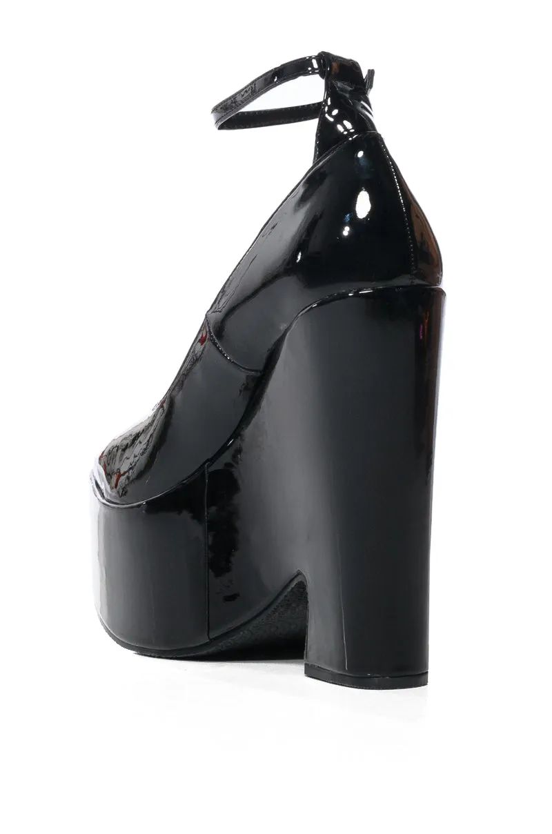 AZALEA WANG SAYERS WEDGE POINTED TOE PUMP IN BLACK sold by AKIRA product image thumbnail 4