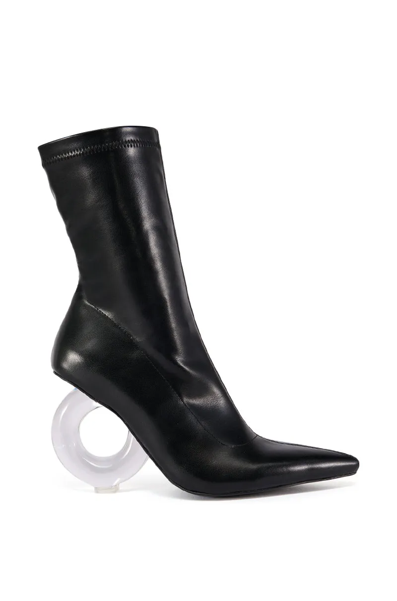 AZALEA WANG FONSIE ROUND HEEL BLACK BOOTIE sold by AKIRA product image thumbnail 3