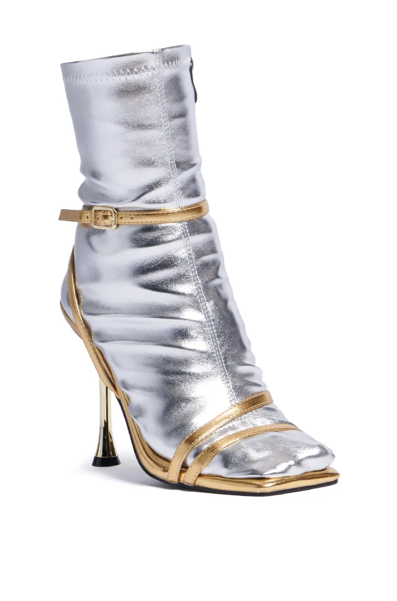 AZALEA WANG ODETA GOLD SANDAL sold by AKIRA product image thumbnail 3