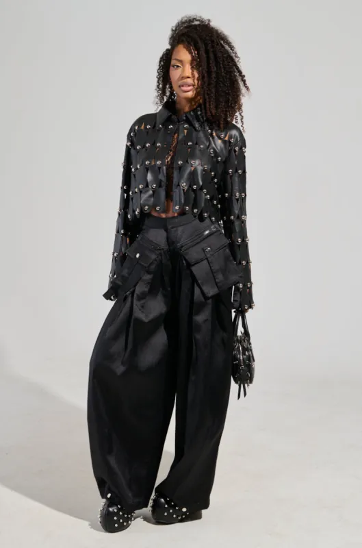 A MOMENT APART WIDE LEG TROUSER WITH POCKETS IN BLACK sold by AKIRA