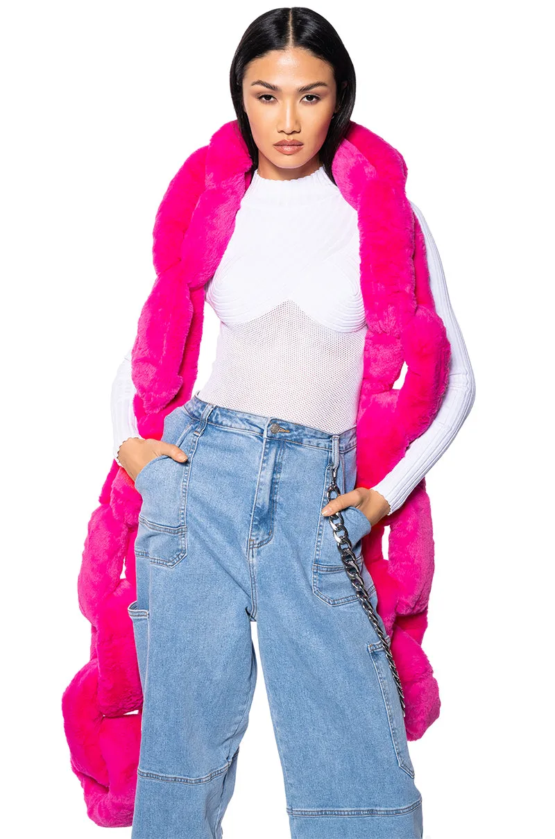 LETS LINK CHAIN SCARF sold by AKIRA