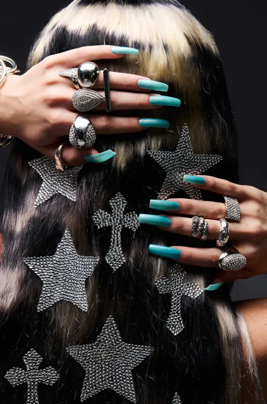 RIRI RING SET sold by AKIRA