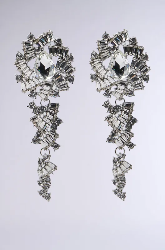 BEATRICE EARRING sold by AKIRA