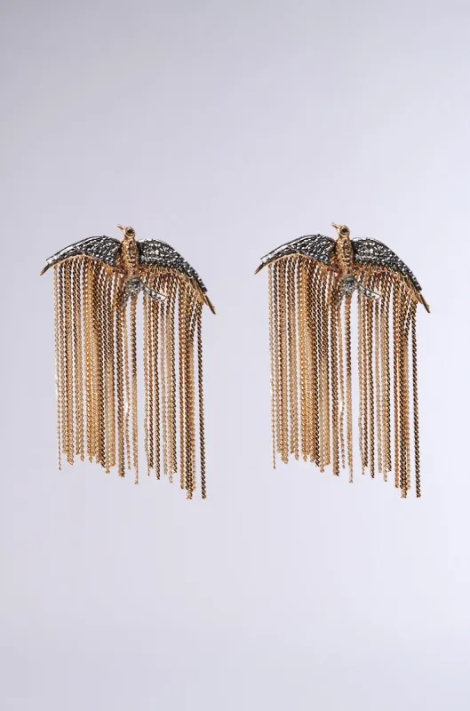 FLY AWAY EARRING sold by AKIRA