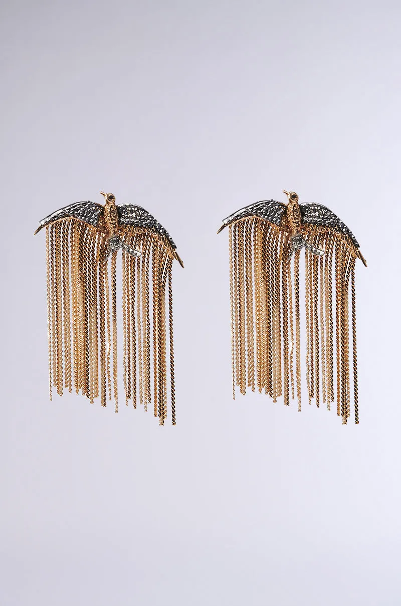 FLY AWAY EARRING sold by AKIRA