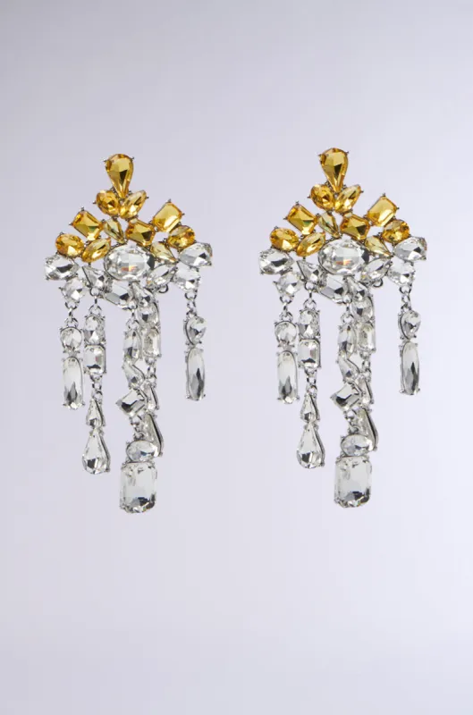 QUEEN SH* EARRING sold by AKIRA