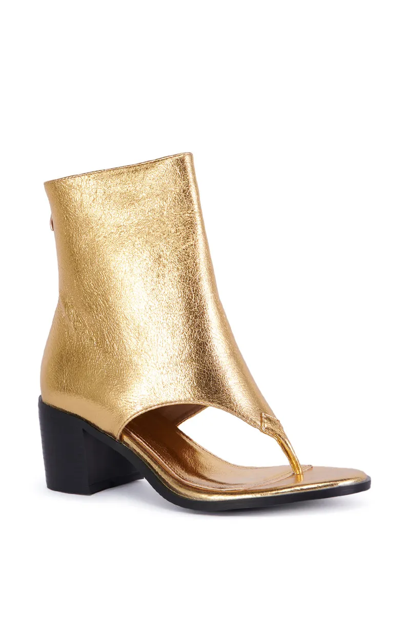 AZALEA WANG GOLD CHUNKY SANDAL sold by AKIRA product image thumbnail 5