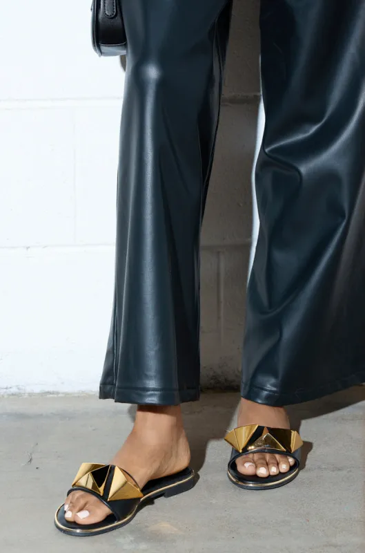 AKIRA BENNO BLACK SLIP ON SANDAL sold by AKIRA