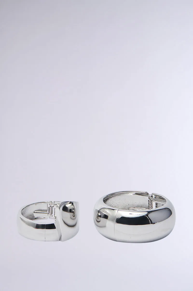 ESSENTIAL BANGLE SET sold by AKIRA