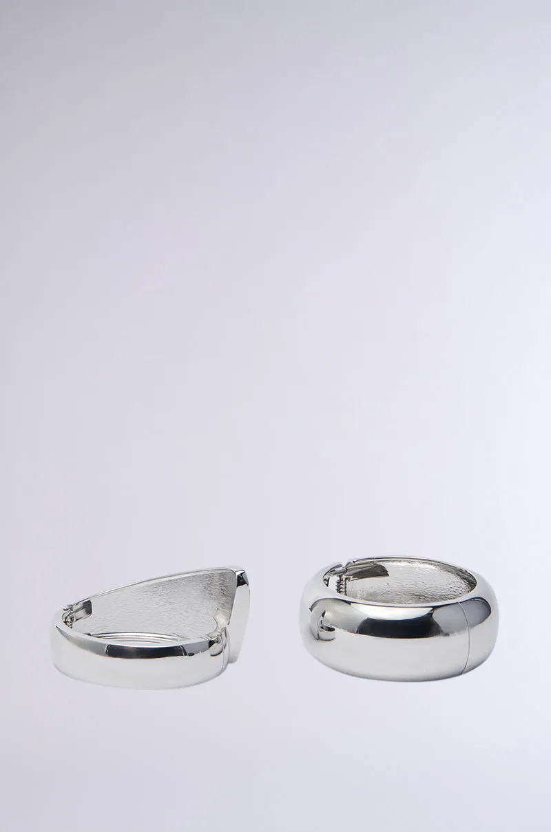 ESSENTIAL BANGLE SET sold by AKIRA product image thumbnail 3