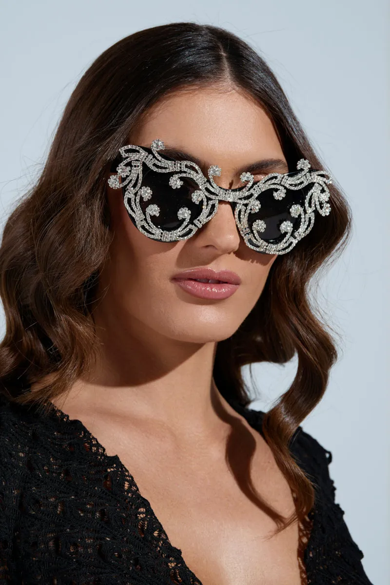 OVER THE TOP SUNGLASSES sold by AKIRA product image thumbnail 2