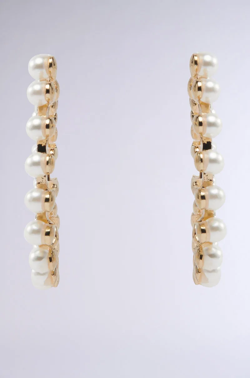 EVERYTHING YOU WANT EARRING sold by AKIRA product image thumbnail 4